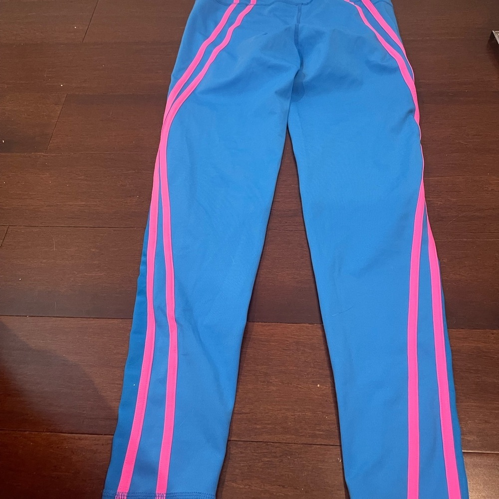 guc lilly pulitzer luxletic Blue Leggings with Pink Stripes small
